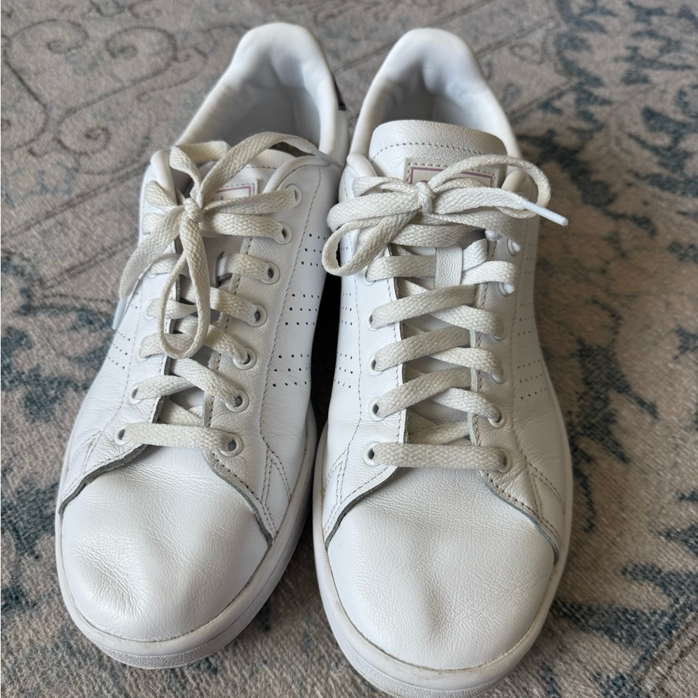 Adidas Advantage Women’s White Sneaker size 11